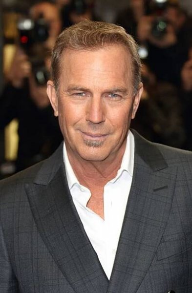 Začíná filmový festival v Cannes. Rozsvítí ho Streepová, Costner i Trump