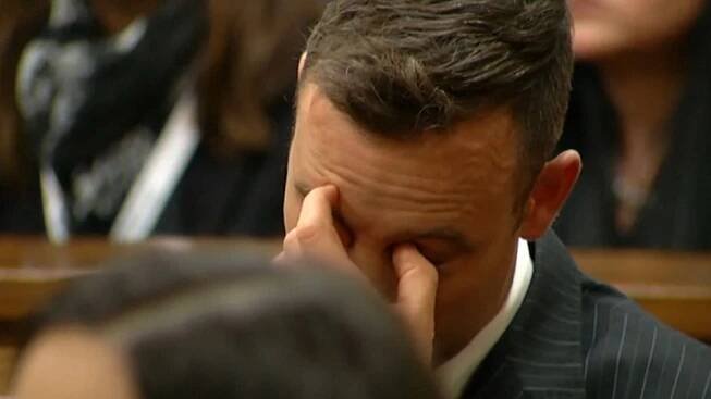 Pistorius je na tom psychicky tak zle, že nemůže vypovídat, tvrdí znalec