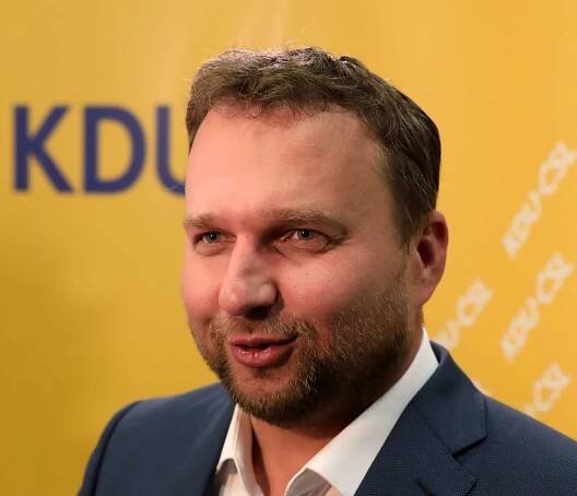 Zkontrolujte si klece s primáty, napsal bývalý radní Brna pod foto demonstranta