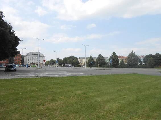 Fotografie - Olomouc-staré autobusové nádraží a parkoviště - 07.07.2013