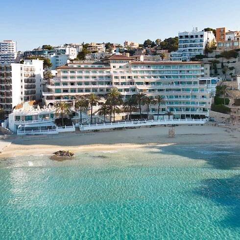 Nixe Palace is a 5-star hotel right on the beach in Palma de Mallorca
