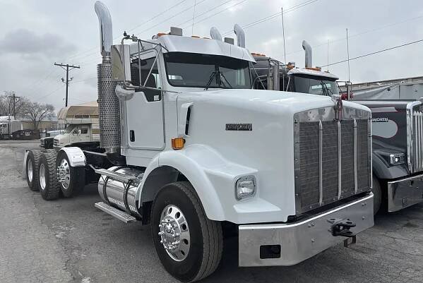 2005 Kenworth T800