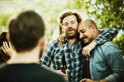 How Men Can Have Stronger Friendships