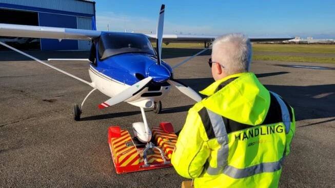 Letecká škola: Pilotní výcviky, pronájem letadel, vyhlídkové lety a aerotaxi
