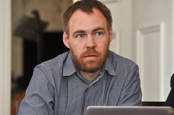 Třešňák: Přístup vlády je někdy jako z doby parníc...