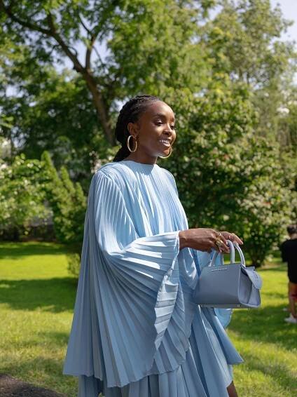 Obi Does - KIKI LAYNE -JULY 2021