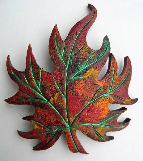 Wrap Pin – Maple Leaf