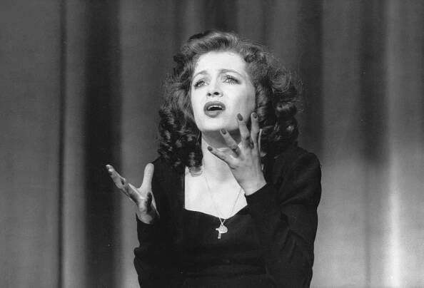 Brigitte Ariel - Edith Piafová - Z filmu