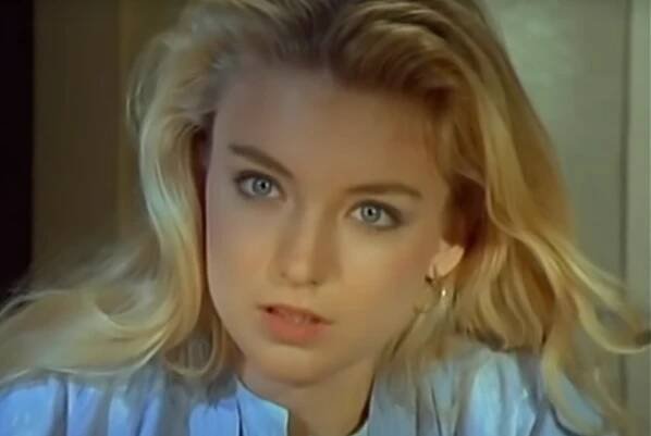 Eva Vejmělková dnes slaví 56. narozeniny: Místo hvězdné kariéry dala přednost rodině a pomoci lidem - Zivot