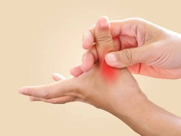 Bolest ruky a bolavé prsty, Palec prst bolest z práce s nervově zanícené a spouště prst zámek nemoc, Zdravotní péče od nemoci koncepce. — Stock obrázek