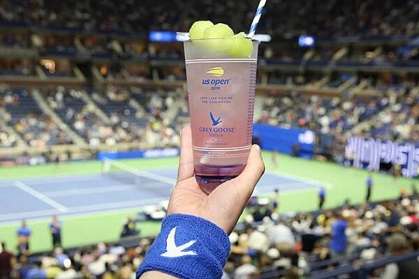 US Open už vítěze má. Tržby za koktejl jsou vyšší než odměny pro tenisty