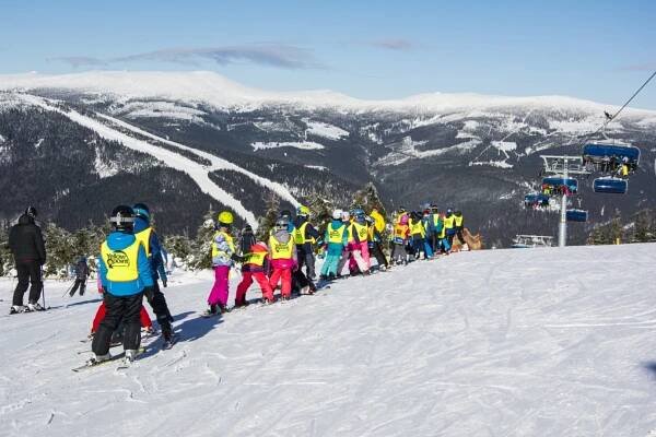 Půjčovna lyží a snowboardů Yellow point | www.spindleruv-mlyn.com | Špindlerův-Mlýn.com