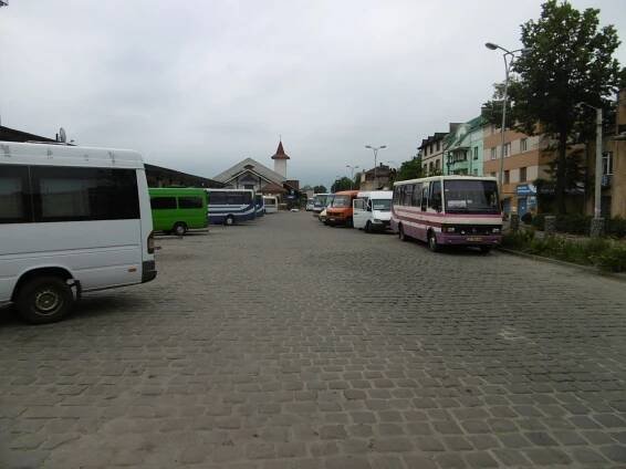 Fotogalerie • Ivano-Frankovsk, AS (Autobusové nádraží) • Mapy.com