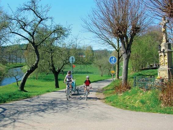 Náchod (Kudowa Zdrój) na kole, biková trasa, cyklo výlet, cyklistická vyjížďka, bike, trail, na kole, švih | Rodina na kole
