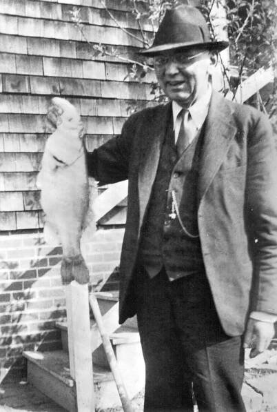 Edgar Cayce Historic Photo with Fish