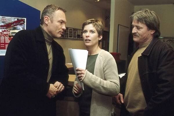 SOKO München - Total verfahren - Z filmu - Klaus Nierhoff, Valerie Niehaus, Hartmut Schreier