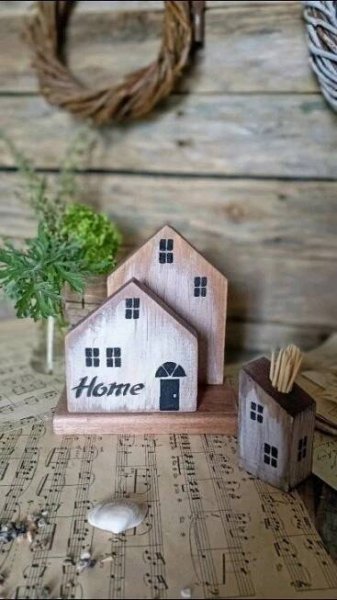 Pin de Juliana Lima en casinhas de madeira | Mini casas de madera, Servilleteros de madera, Adornos navidad madera