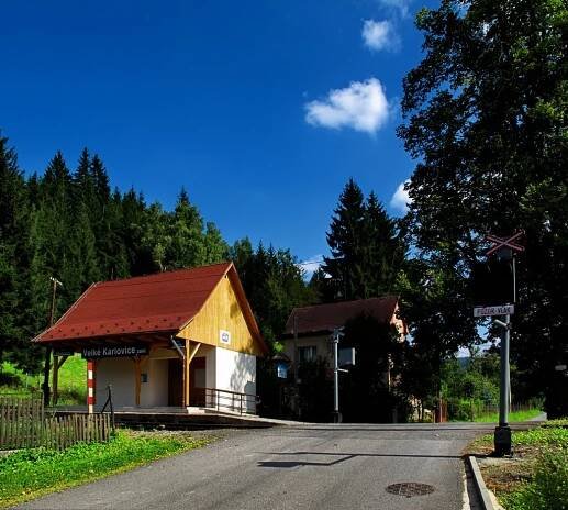 Velké Karlovice - železniční stanice