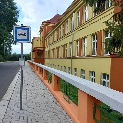 Základní škola JIH, Mariánské Lázně, Komenského 459 foto 3