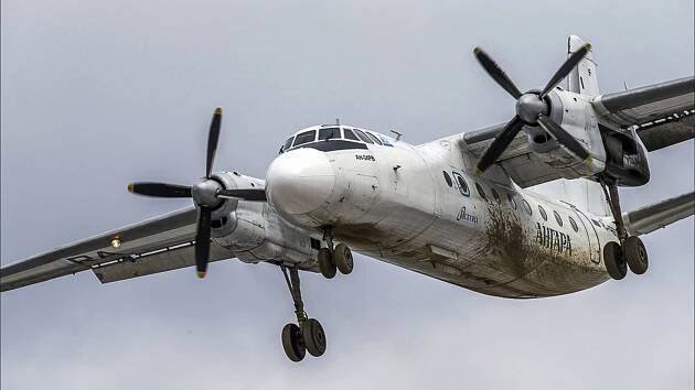 V Rusku se zřítilo letadlo An-24, nikdo z padesátky lidí na palubě nepřežil
