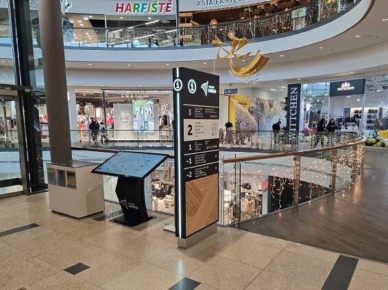 Eventdeco_Galerie Harfa_navigace_vyroba na miru
