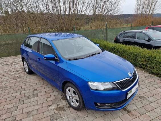 Prodej Škoda - Rapid 1.0 TSI 81kW Spaceback TAŽNÉ