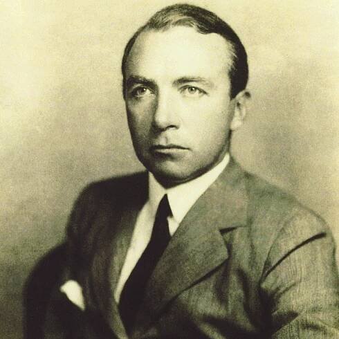 Robert Wood Johnson, Powerhouse feature