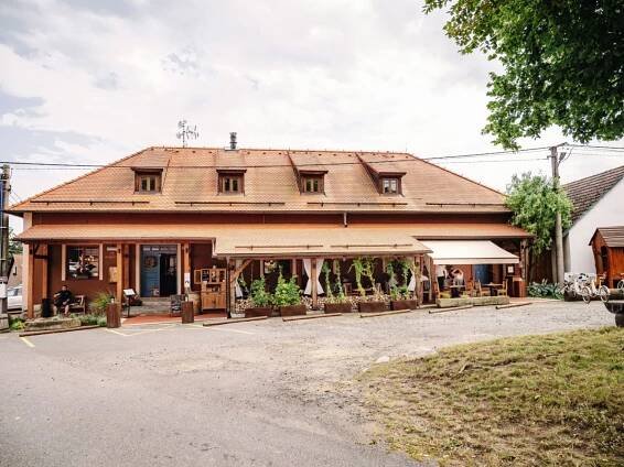 Pension Angusfarm Soběsuky - Neurazy