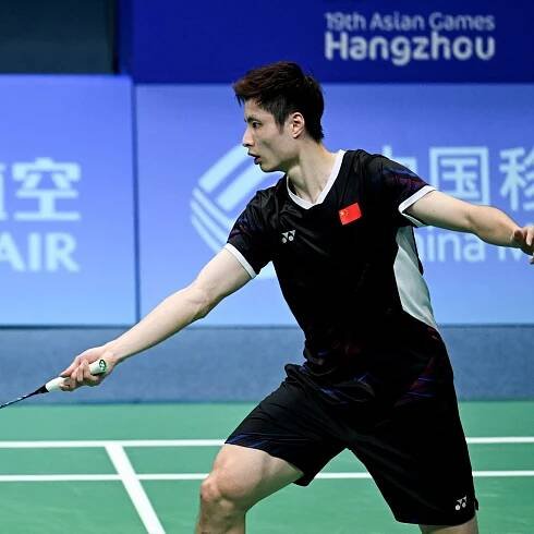 Shi, Wang set up all-Chinese final at China Open, An retires with injury