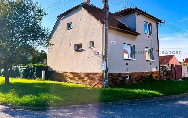 Rodinné domy, Lužice, 350 m²
