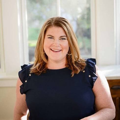 51. Getting Your Product On Store Shelves: How to Wholesale with Katie Hunt