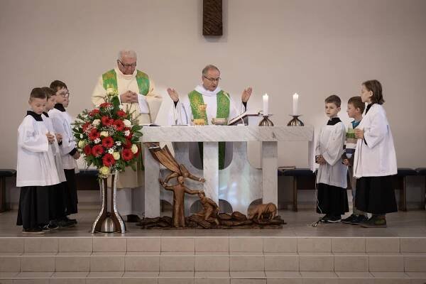 Rozloučení se sestrami - Římskokatolická farnost Pustkovec