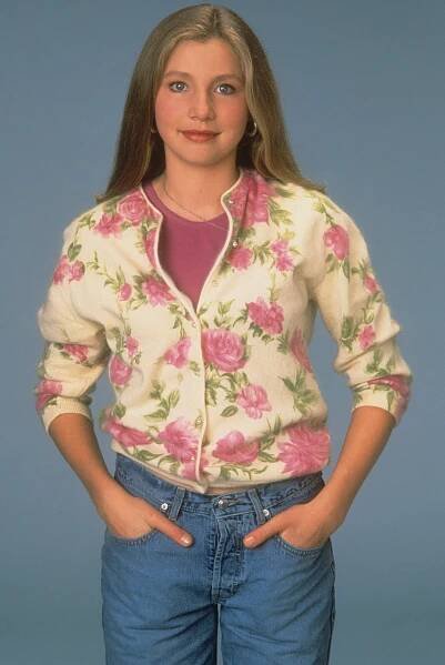 Roseanne - Promo - Sarah Chalke