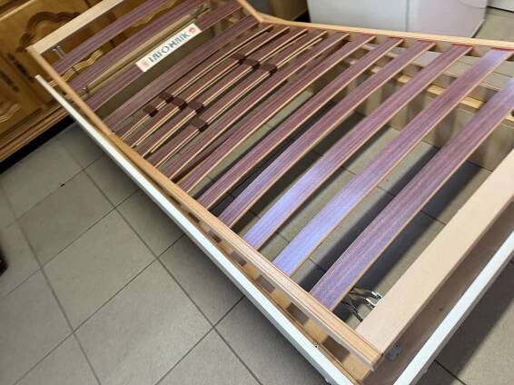 753 pohodlná postel 100x200cm s úl.prostorem za 2980Kč