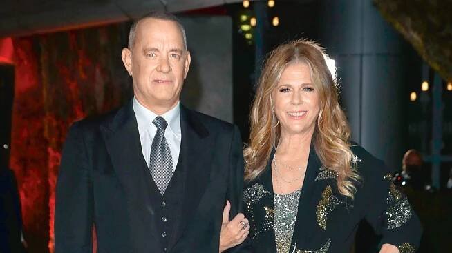 Tom Hanks napsal román. Postavy v něm zažívají to, co on - Novinky