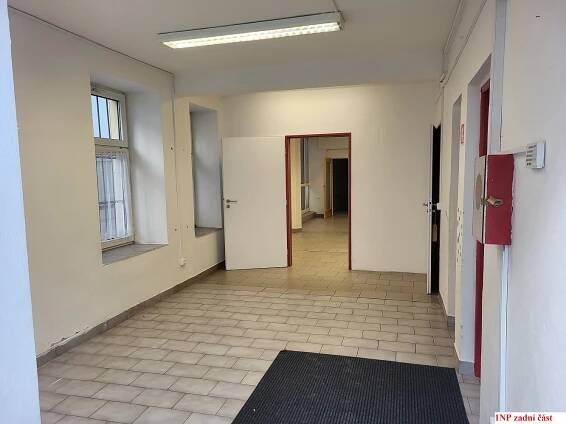 Prodej obchodního prostoru 390 m², 17. listopadu, Břeclav