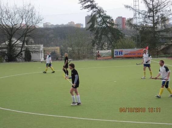 10.04.2010 – More Visitors! | Prague International Hockey Club