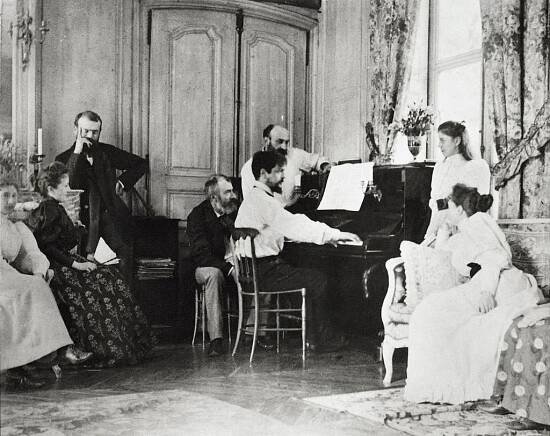 Claude Debussy en famille, 1893.