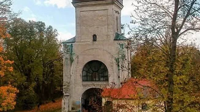Rozhledna bývala původně kostelem sv. Wolfganga | foto: Ludvík Pouza,  Zámek Chudenice