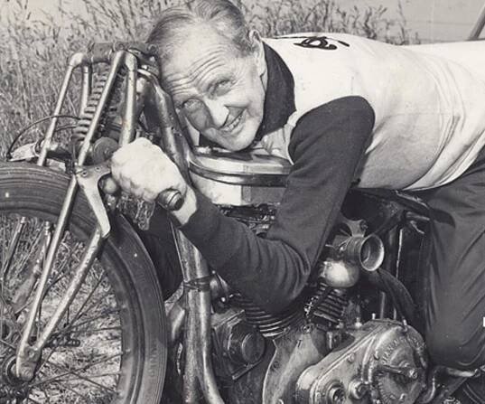 Burt Munro Biography - Facts, Childhood, Family Life & Achievements
