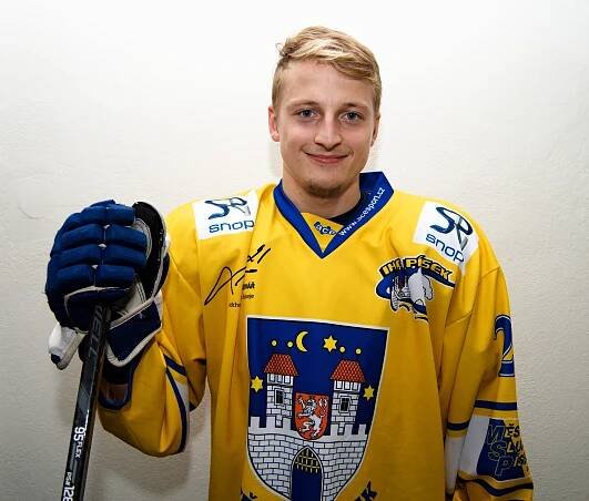 Jan Polata: Spoluhráči se na mé góly nadřeli víc, než já | IHC Písek 