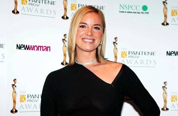 PANTENE PRO-V AWARDS TAMZIN OUTHWAITE BRITISH ACTRESS ATTENDING THE PANTENE PRO-V AWARDS HELD AT THE ROYAL ALBERT HALL IN LONDON. UNIVERSAL PICTORIAL PRESS PHOTO REF UHD019490_013 22.10.2002 . COMPULSORY CREDIT UPPA.CO.UK/PHOTOSHOT