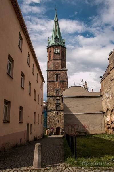SVATOJÁNSKÁ VĚŽ VE FRÝDKU MÍSTKU – epochanacestach.cz