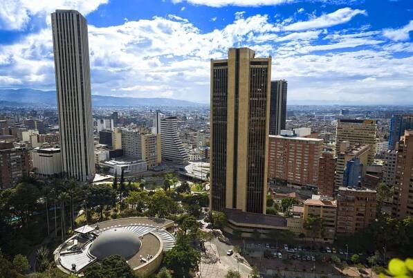 Mrakodrap Colpatria - Bogotá