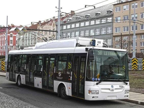 Trolejbusová linka 58 Palmovka - Letňany.