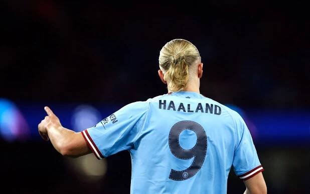 Haaland dal další dva góly za poločas. Už je to trochu trapné, tvrdí slavný Lineker