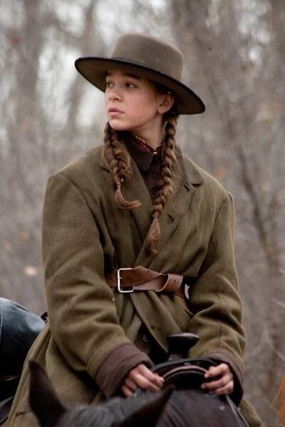 Hailee Steinfeld in Opravdová kuráž (2010)