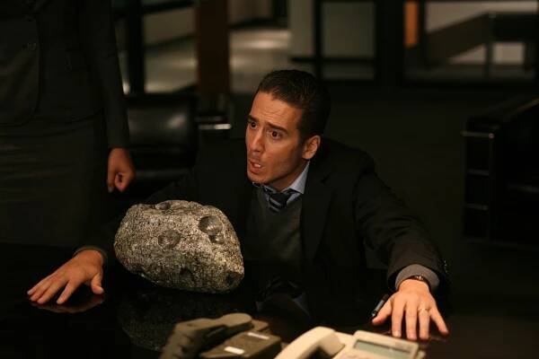 Srážka planet - Z filmu - Kirk Acevedo