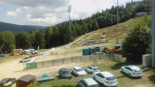 V Harrachově začala rekonstrukce druhého největšího skokanského můstku.