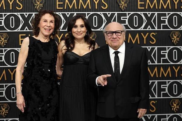 Rhea Perlman, Lucy DeVito and Danny DeVito